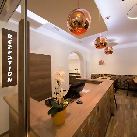 Hotel Altstadthotel Piazza 4*