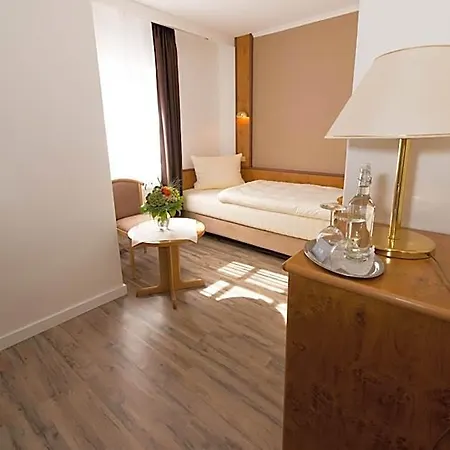 Altstadthotel Piazza Hotel 4*
