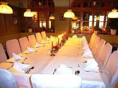 Altstadthotel Piazza 호텔 4*