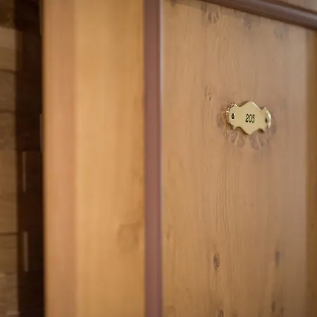 Altstadthotel Piazza 4* 딘클스버