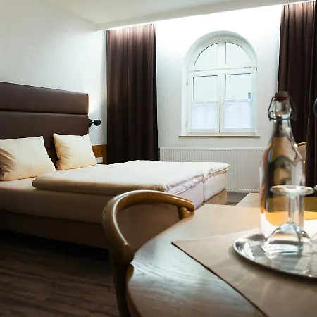 Altstadthotel Piazza 4* 딘클스버