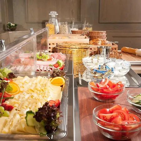 Altstadthotel Piazza 호텔 딘클스버