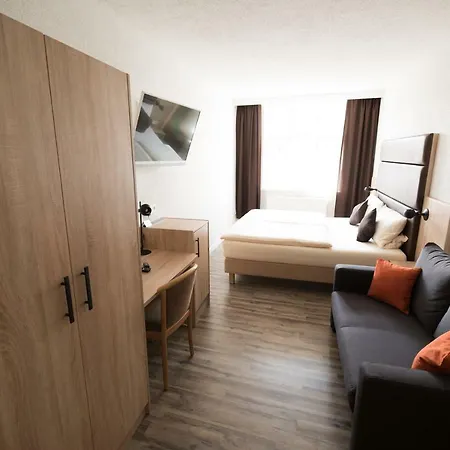 Altstadthotel Piazza 4*