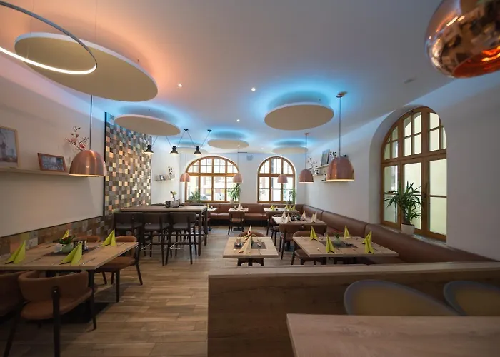酒店 Altstadthotel Piazza 4*