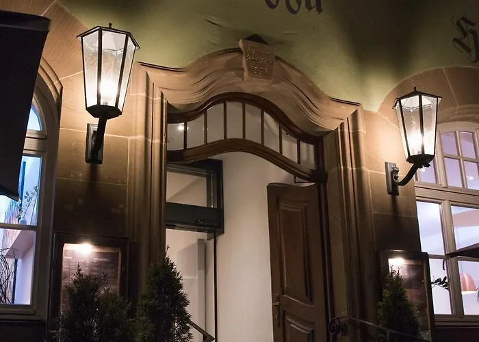 酒店 Altstadthotel Piazza 丁克尔斯比尔