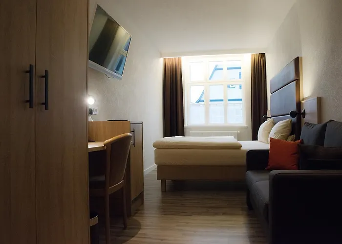酒店 Altstadthotel Piazza 4*