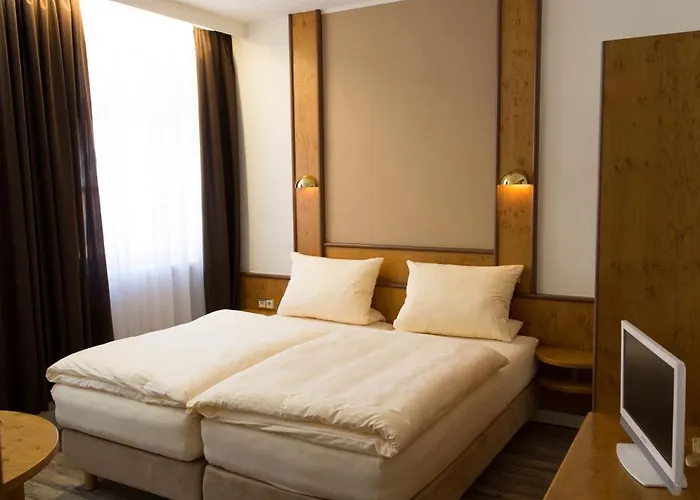 Altstadthotel Piazza 4*