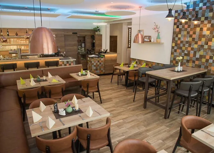 酒店 Altstadthotel Piazza 丁克尔斯比尔