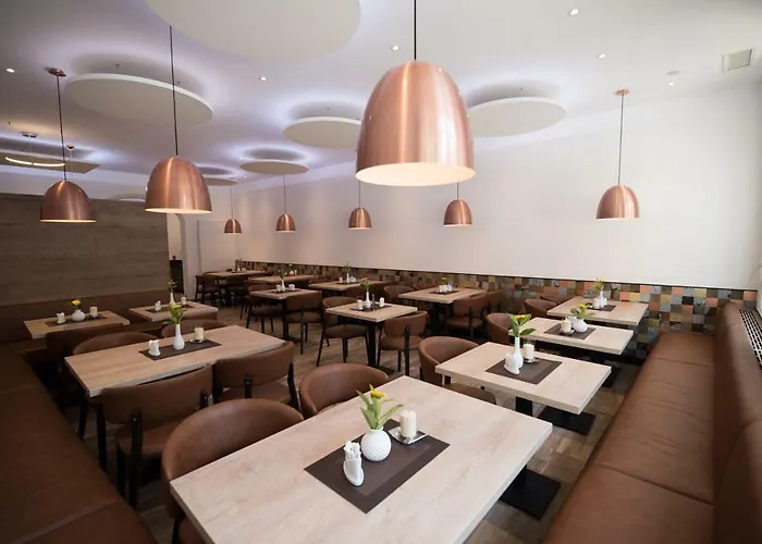 酒店 Altstadthotel Piazza 丁克尔斯比尔