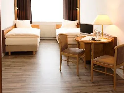 Altstadthotel Piazza ディンケルスビュール